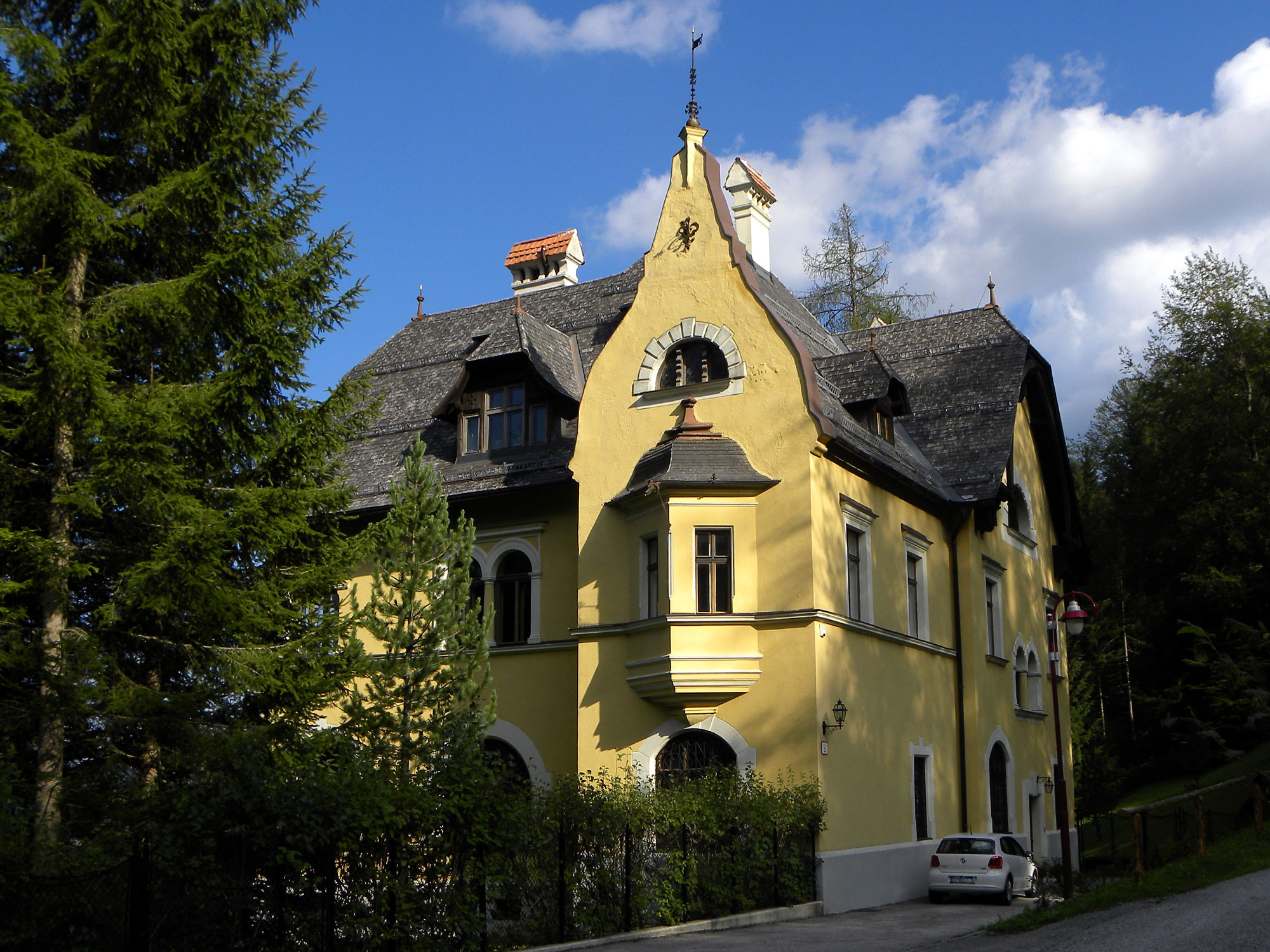 Villa Bundsdorf, Semmering (Photo license: CC-BY-SA 3.0)